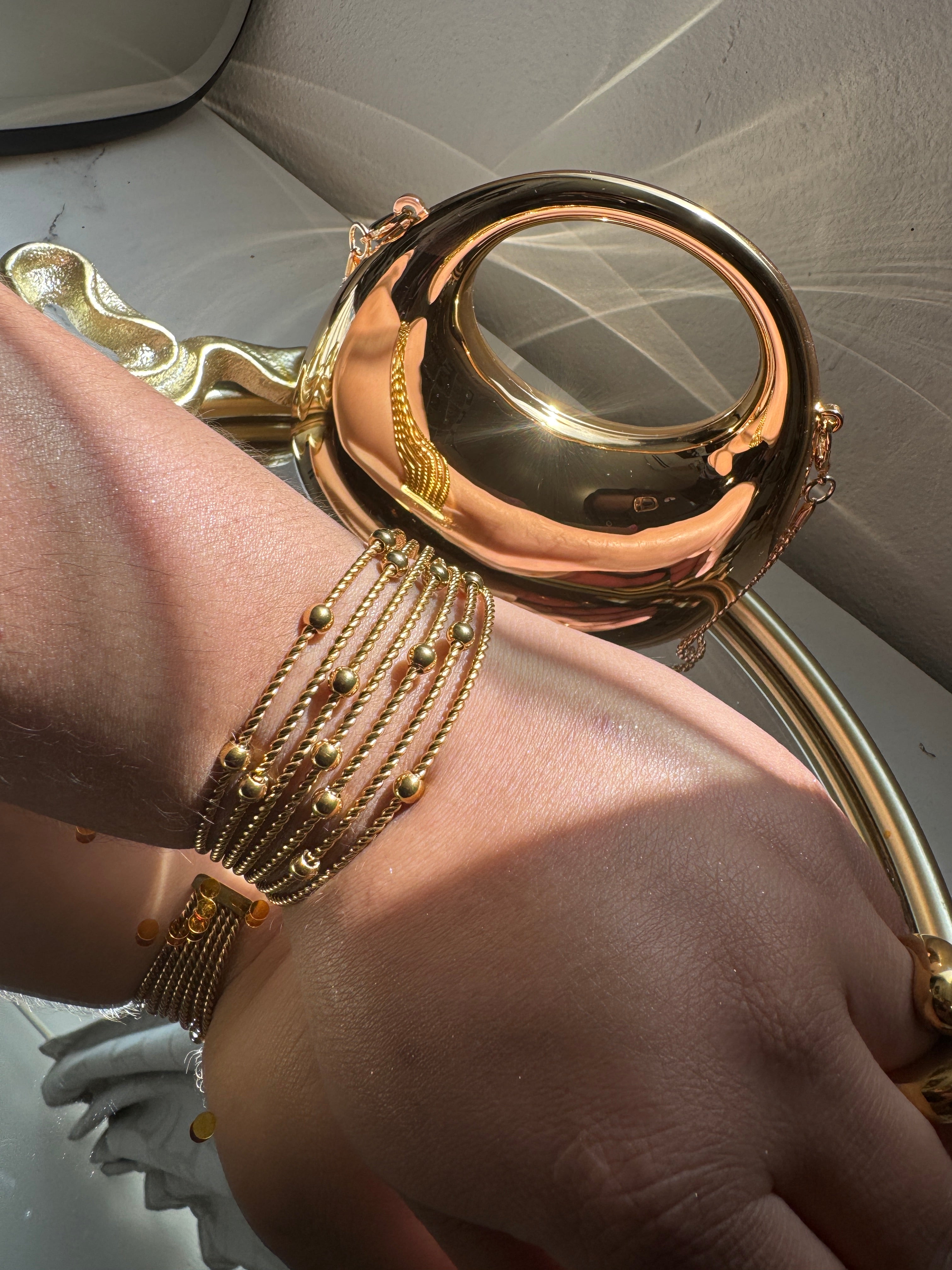 Golden Lily – Bangle Celeste