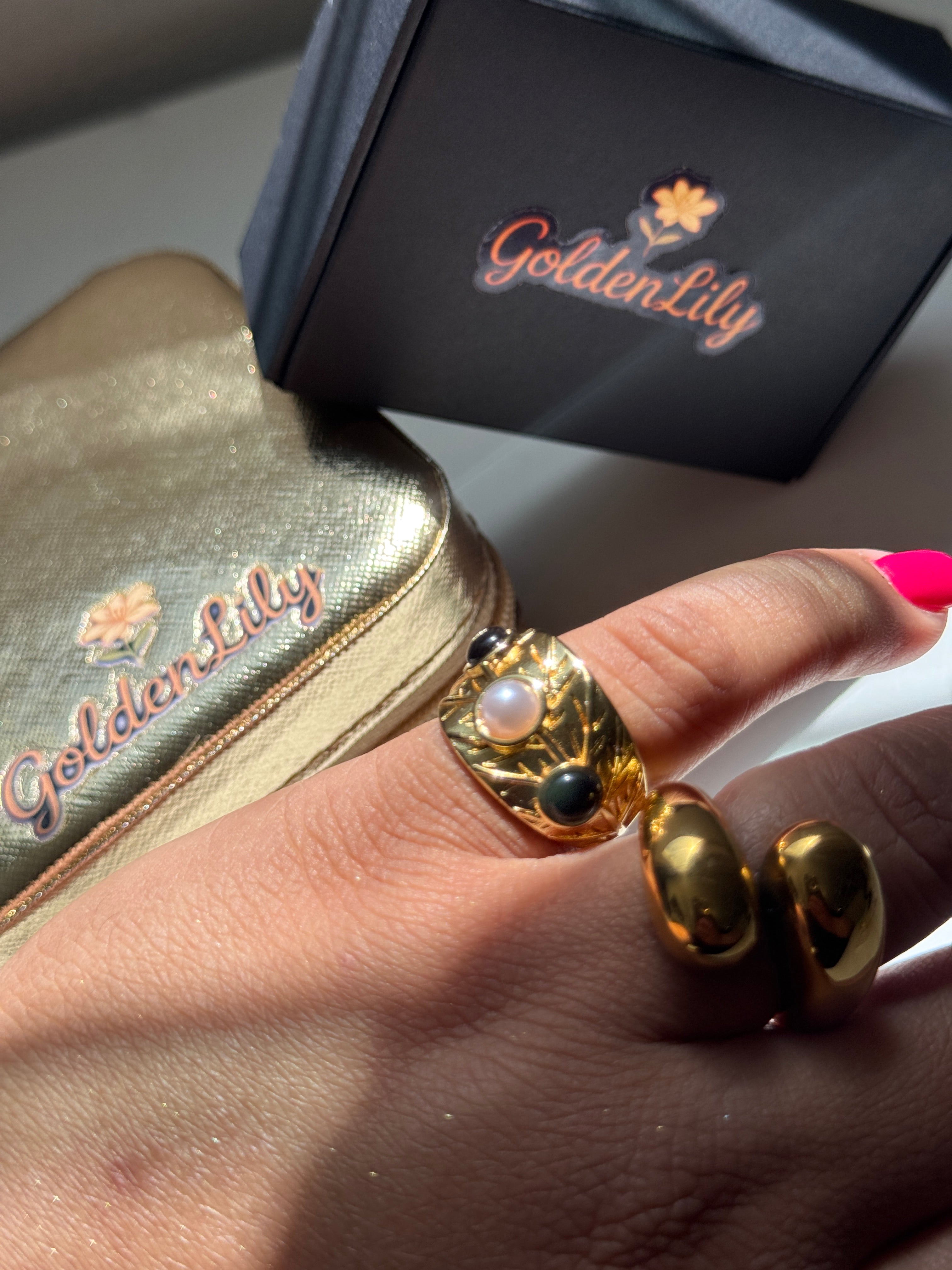 Golden Lily – Sortija Royal Pearl