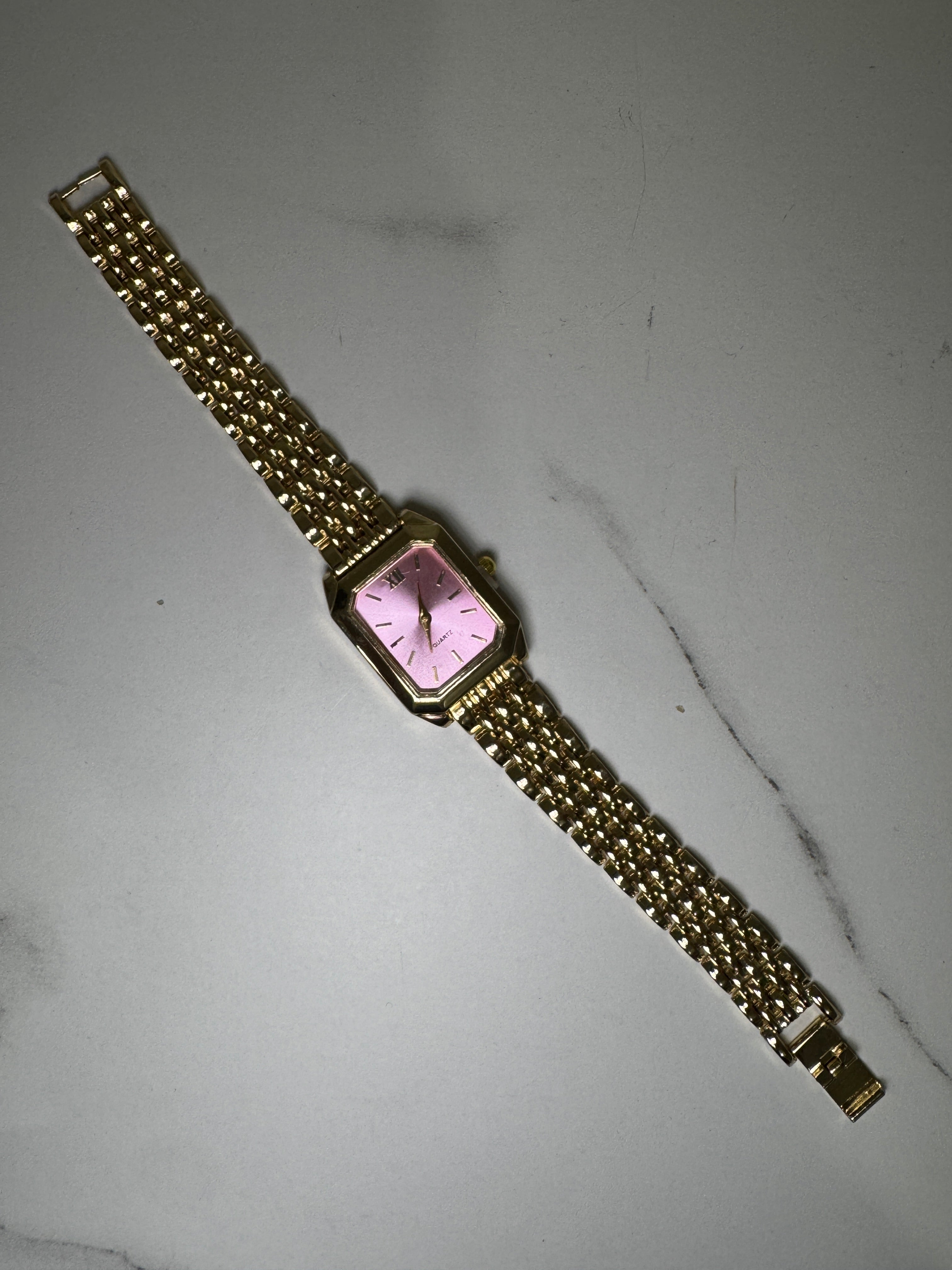 Golden Lily – Reloj Rosé Elegance