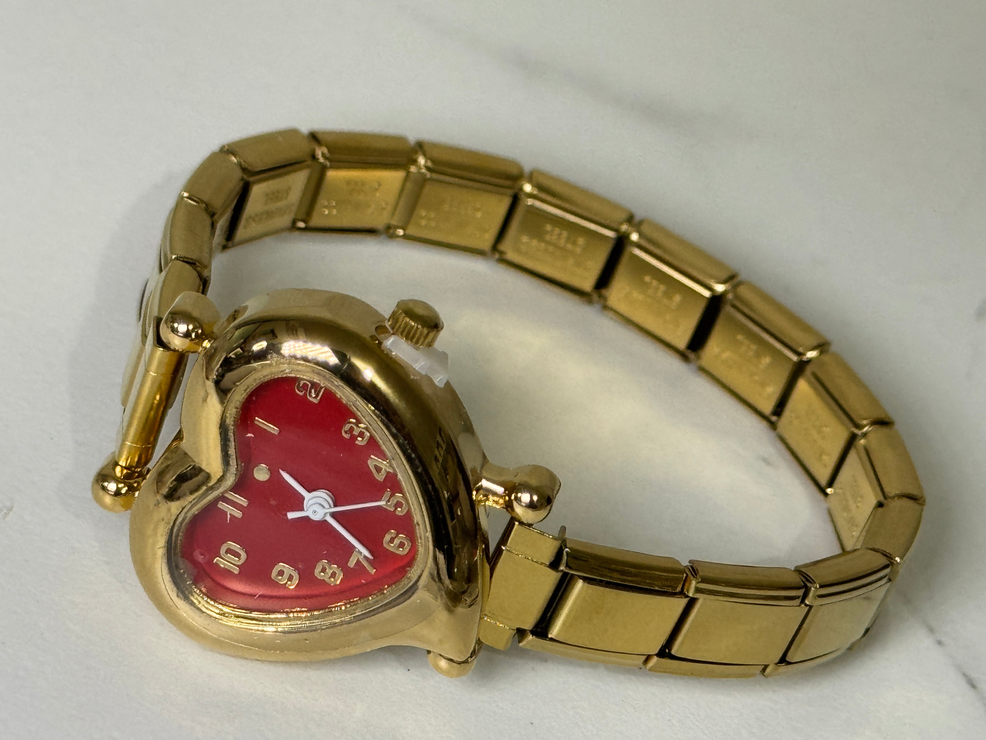 Golden Lily – Reloj Scarlet Heart