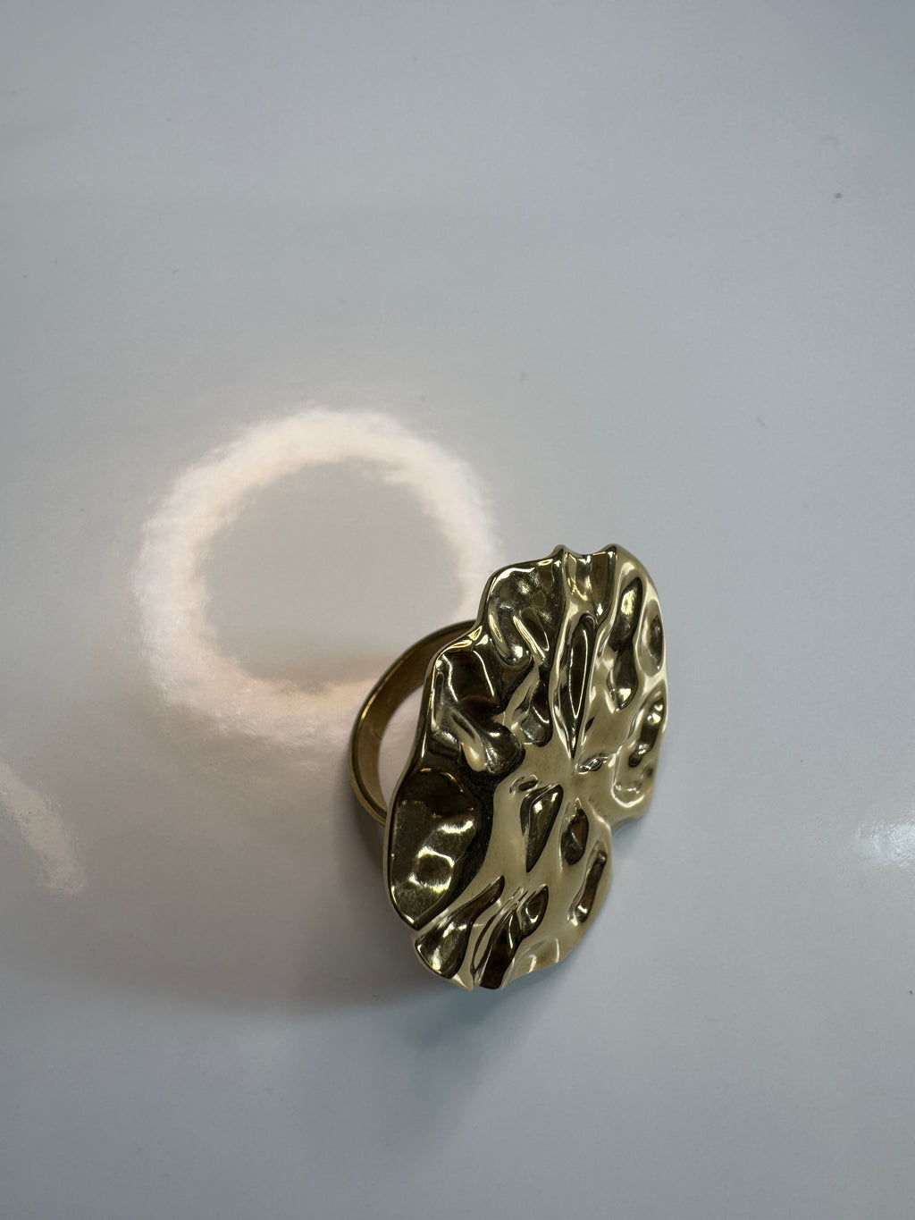 Golden Sculpt Ring