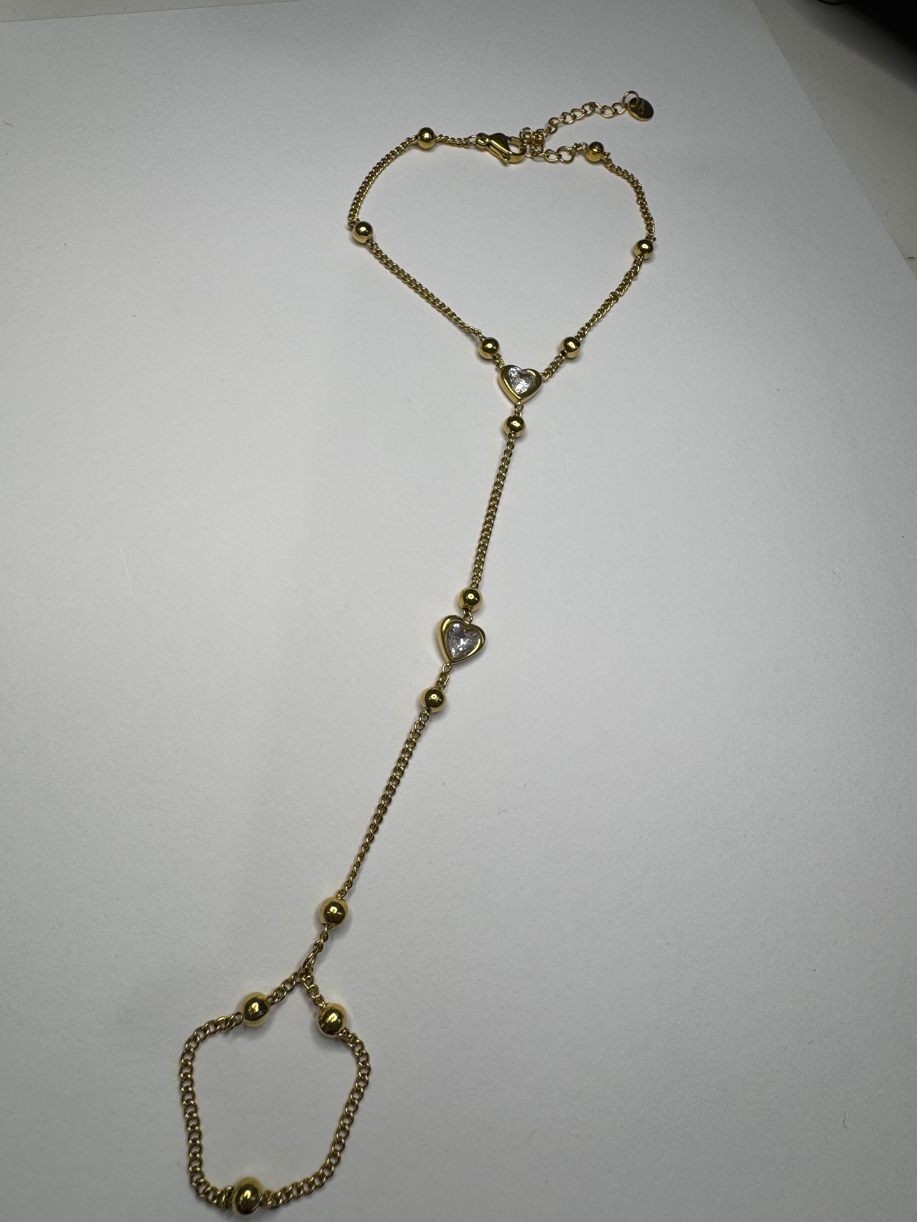Hand Chain Golden Heart Luxe