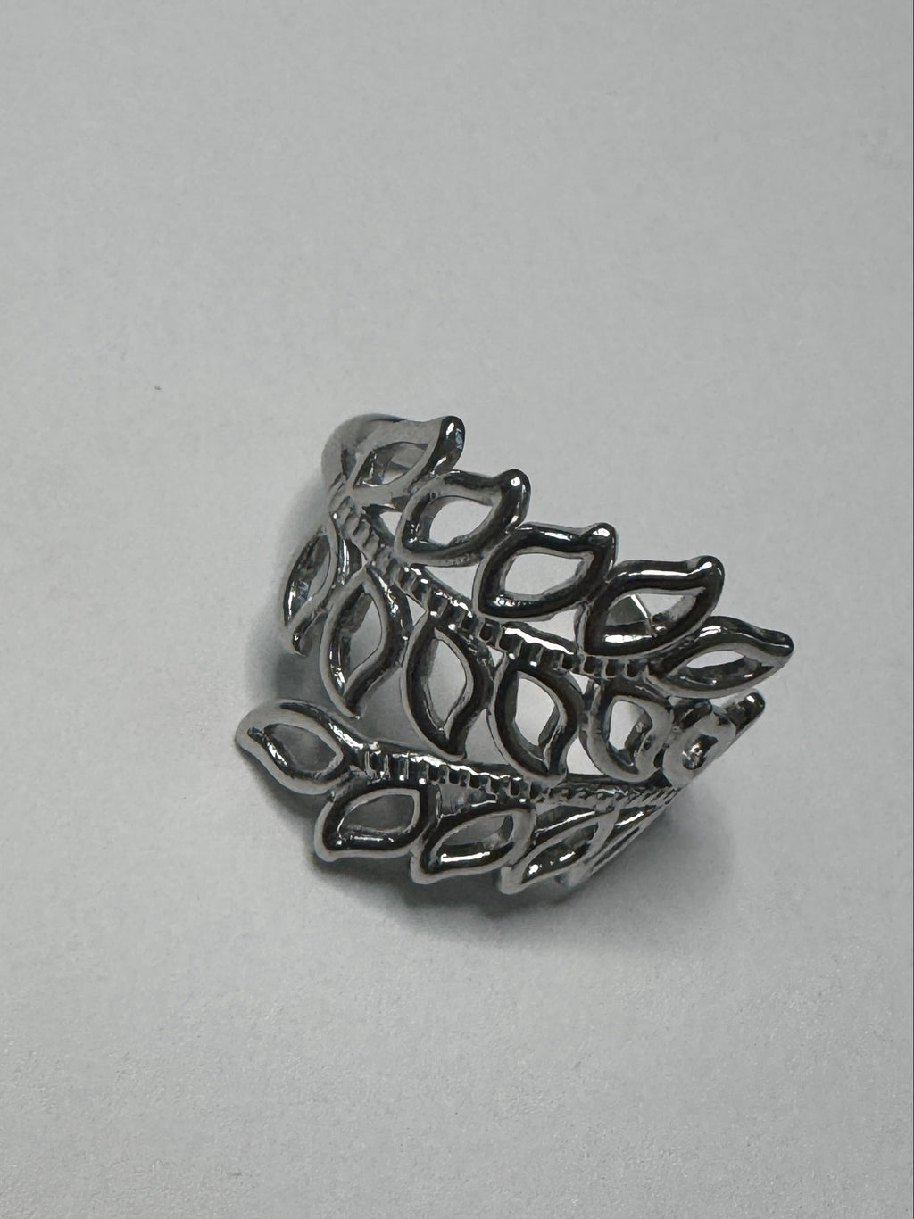 Anillo Hoja Eterna Ajustable