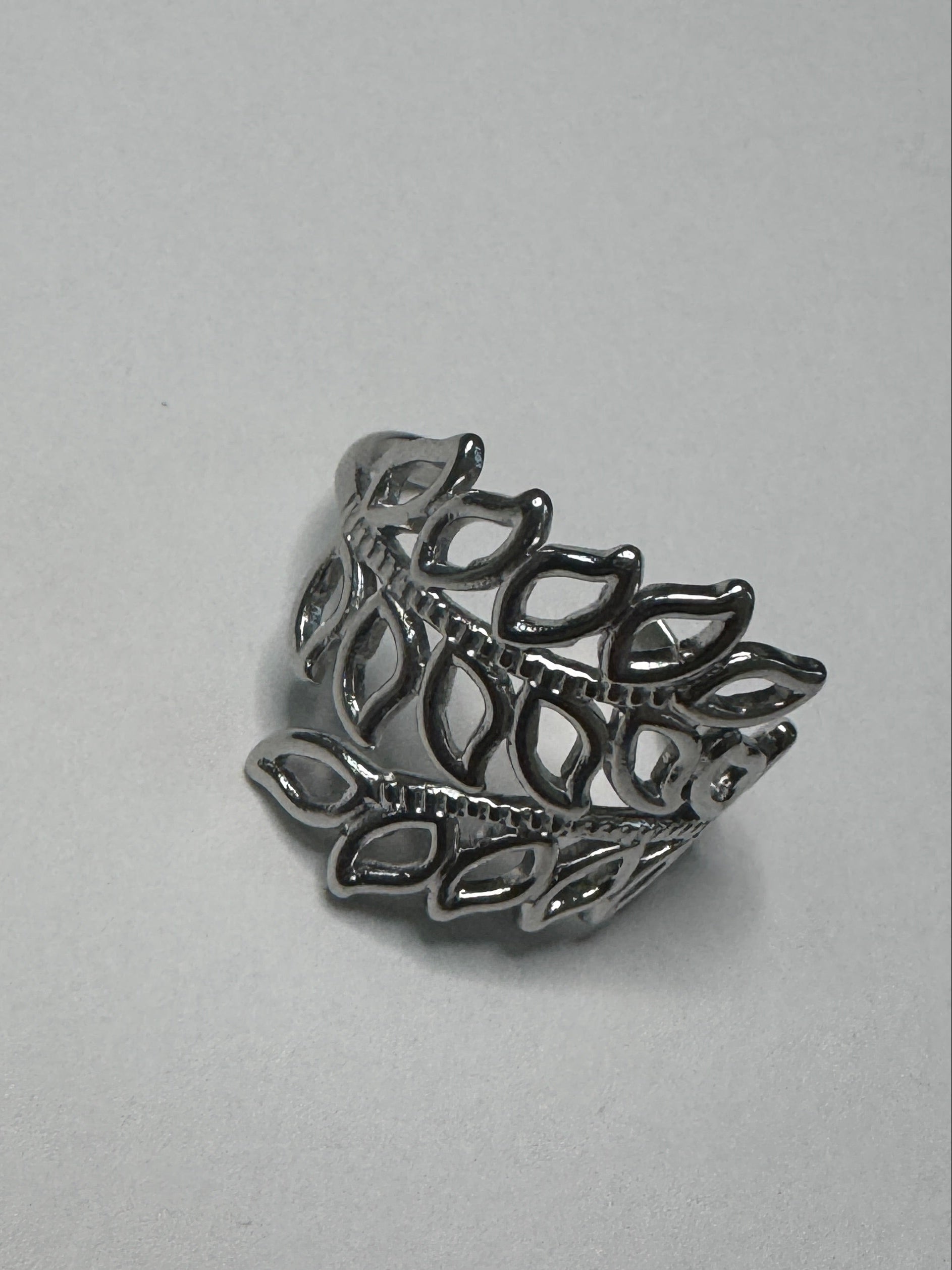 Anillo Hoja Eterna Ajustable