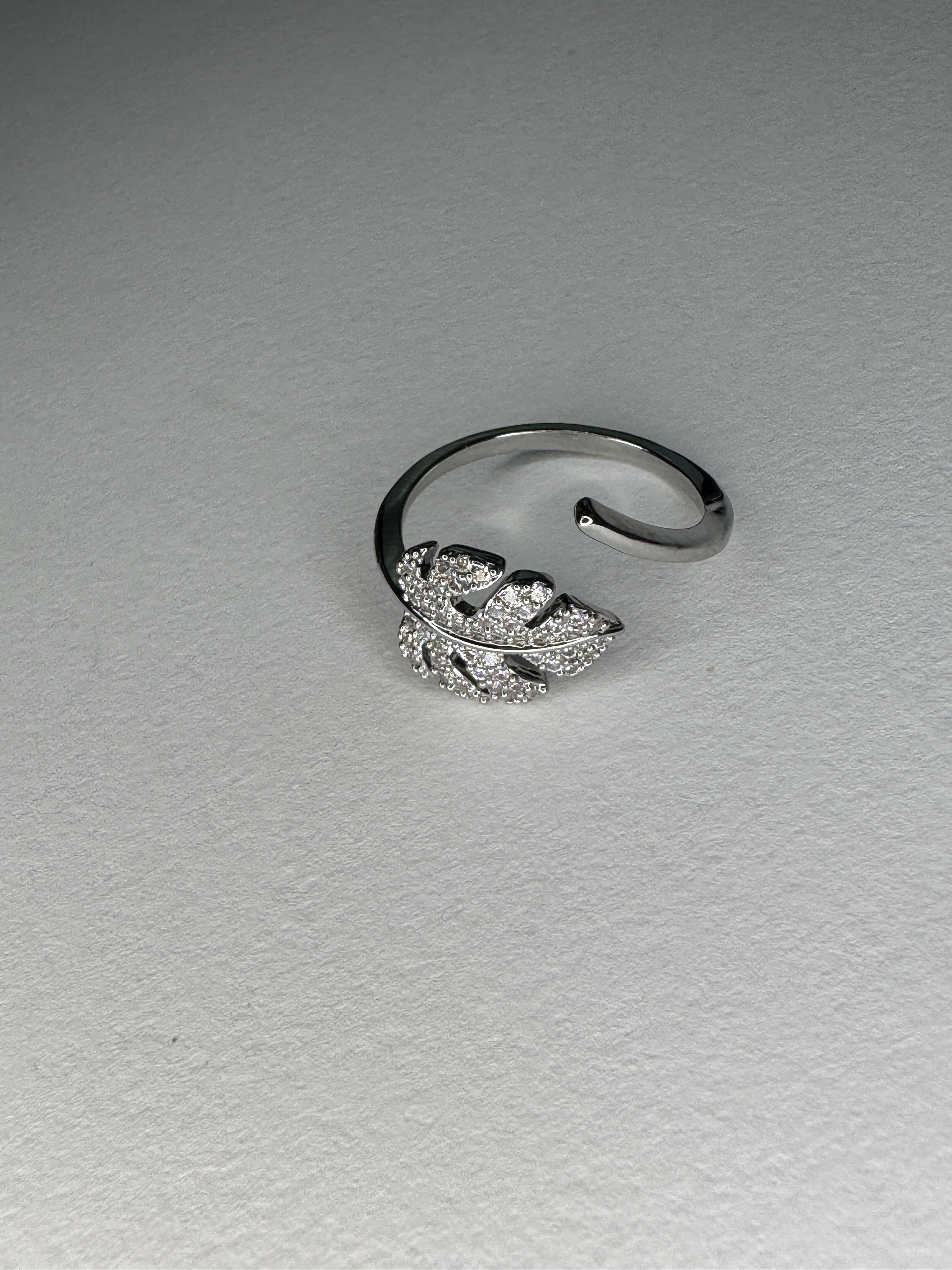 Anillo Leaf Glam Ajustable