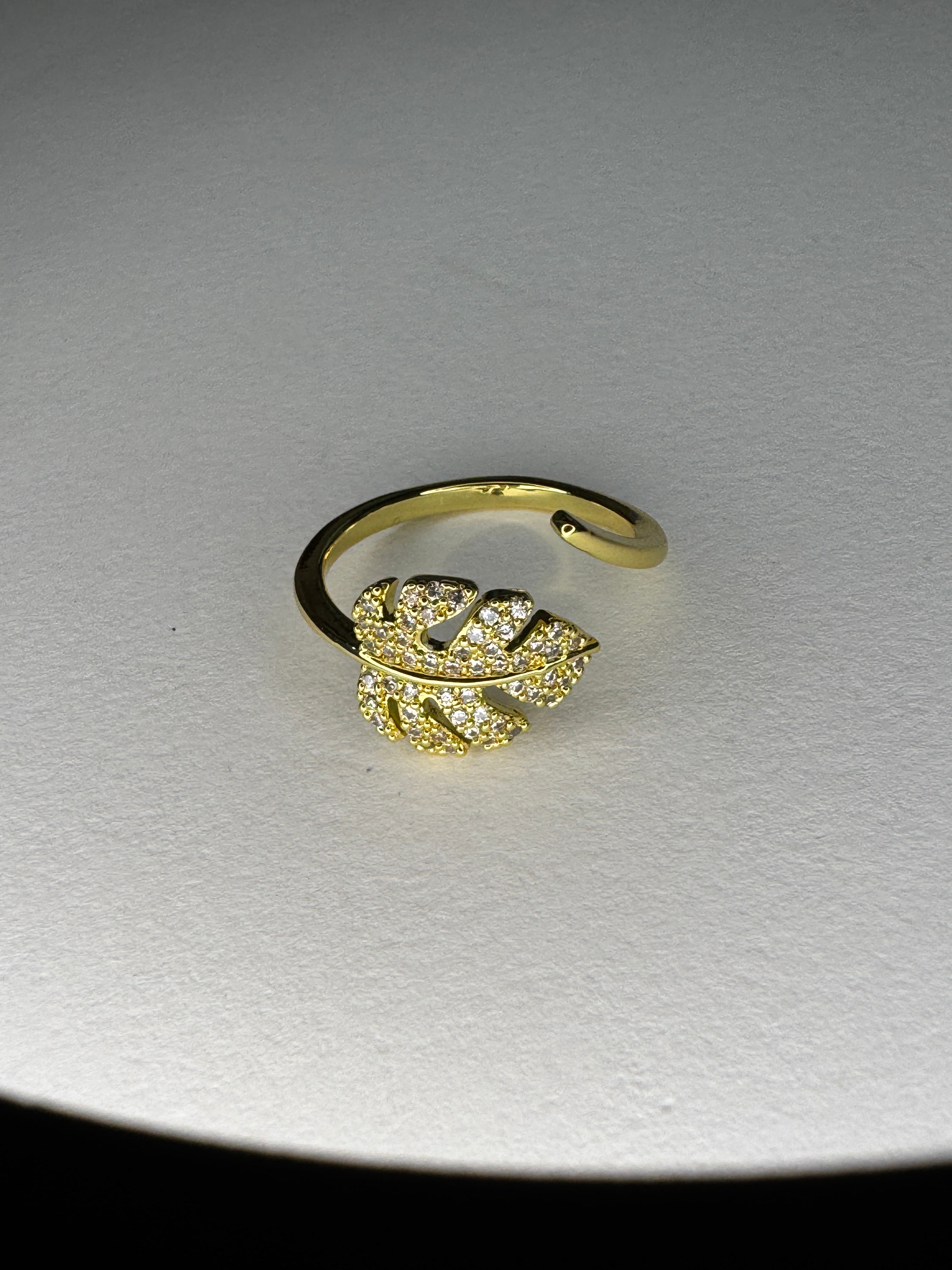 Anillo Leaf Glam Ajustable