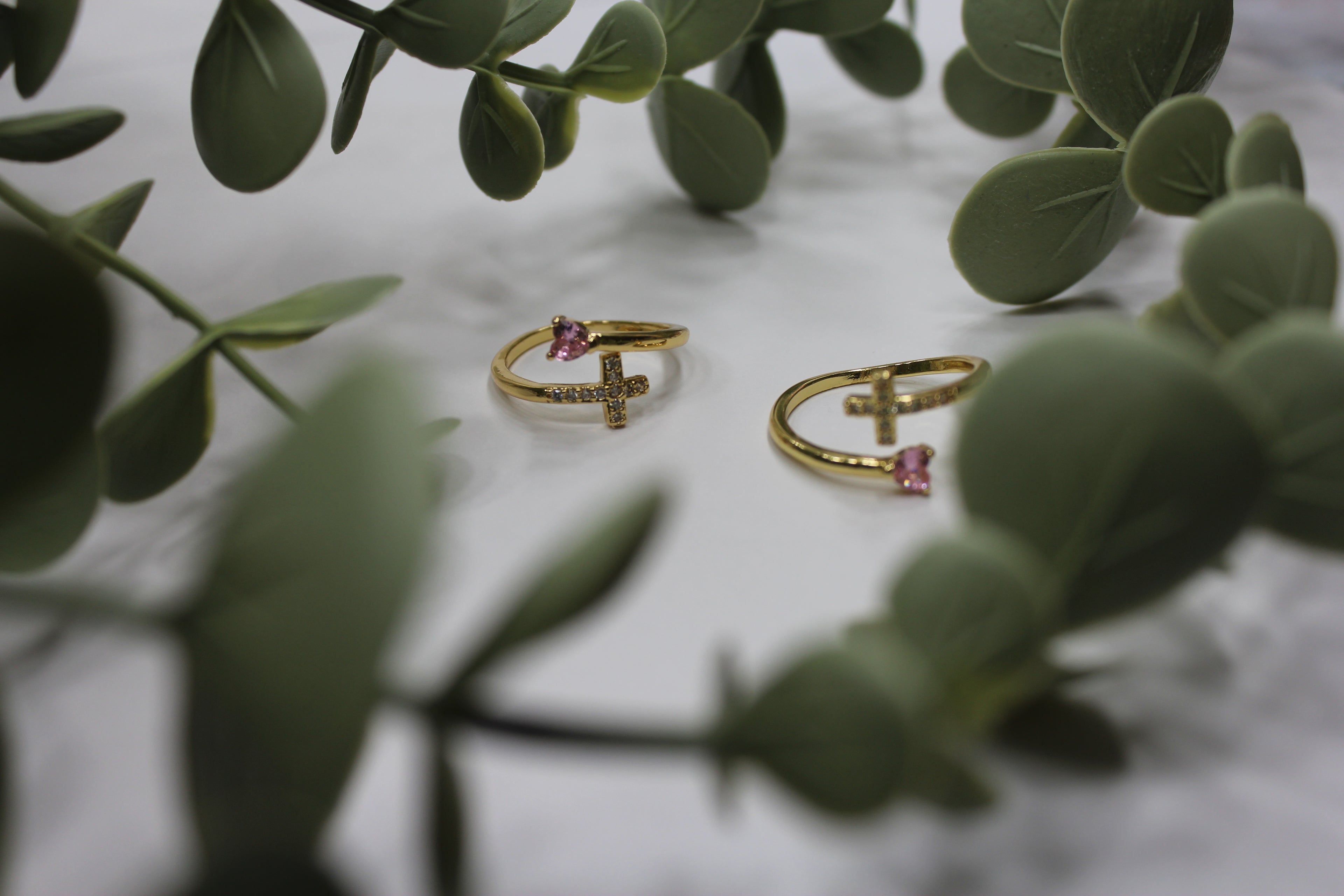 Sortija Faith Glow | Elegancia con Significado – Golden Lily