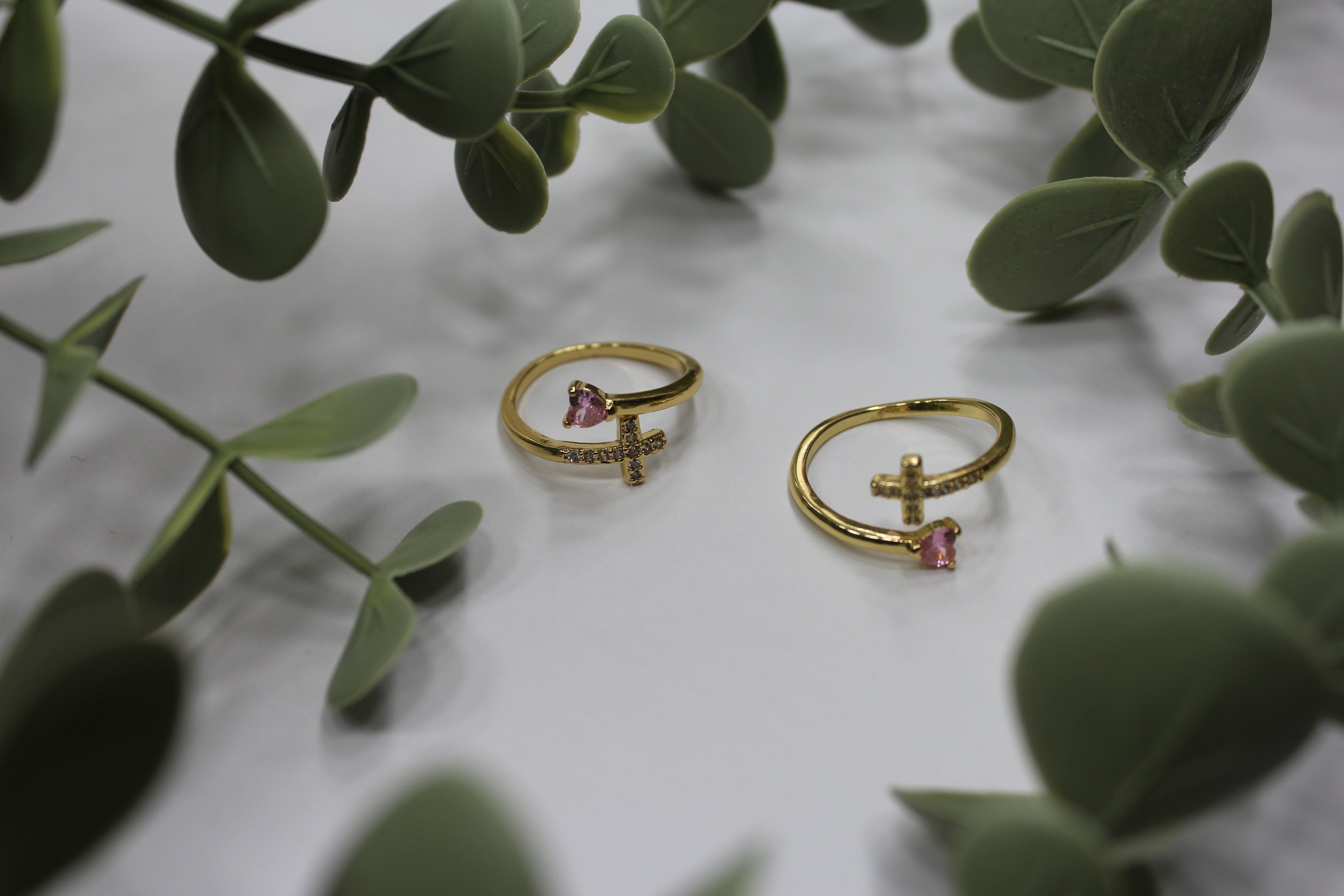 Sortija Faith Glow | Elegancia con Significado – Golden Lily