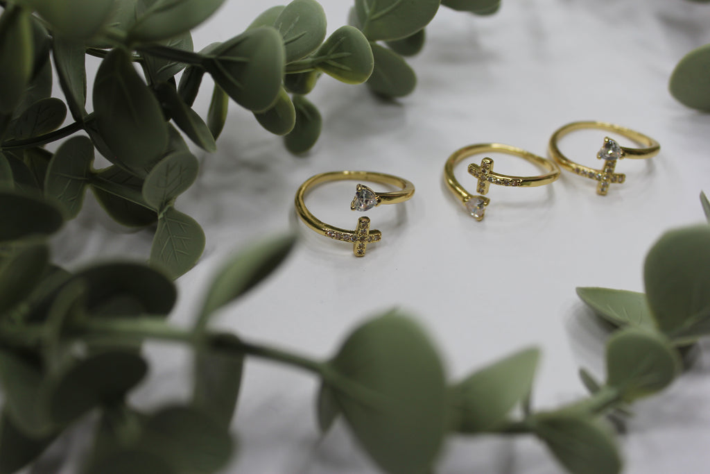 Sortija Faith Spark | Elegancia Espiritual – Golden Lily