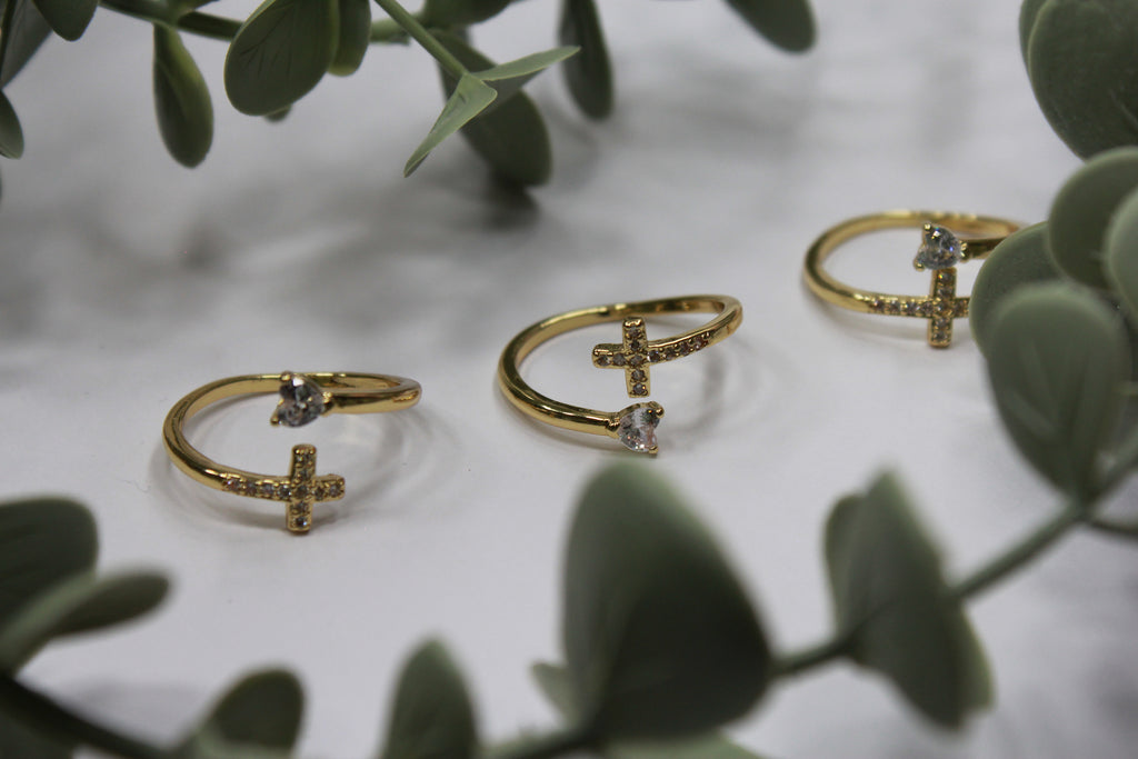 Sortija Faith Spark | Elegancia Espiritual – Golden Lily