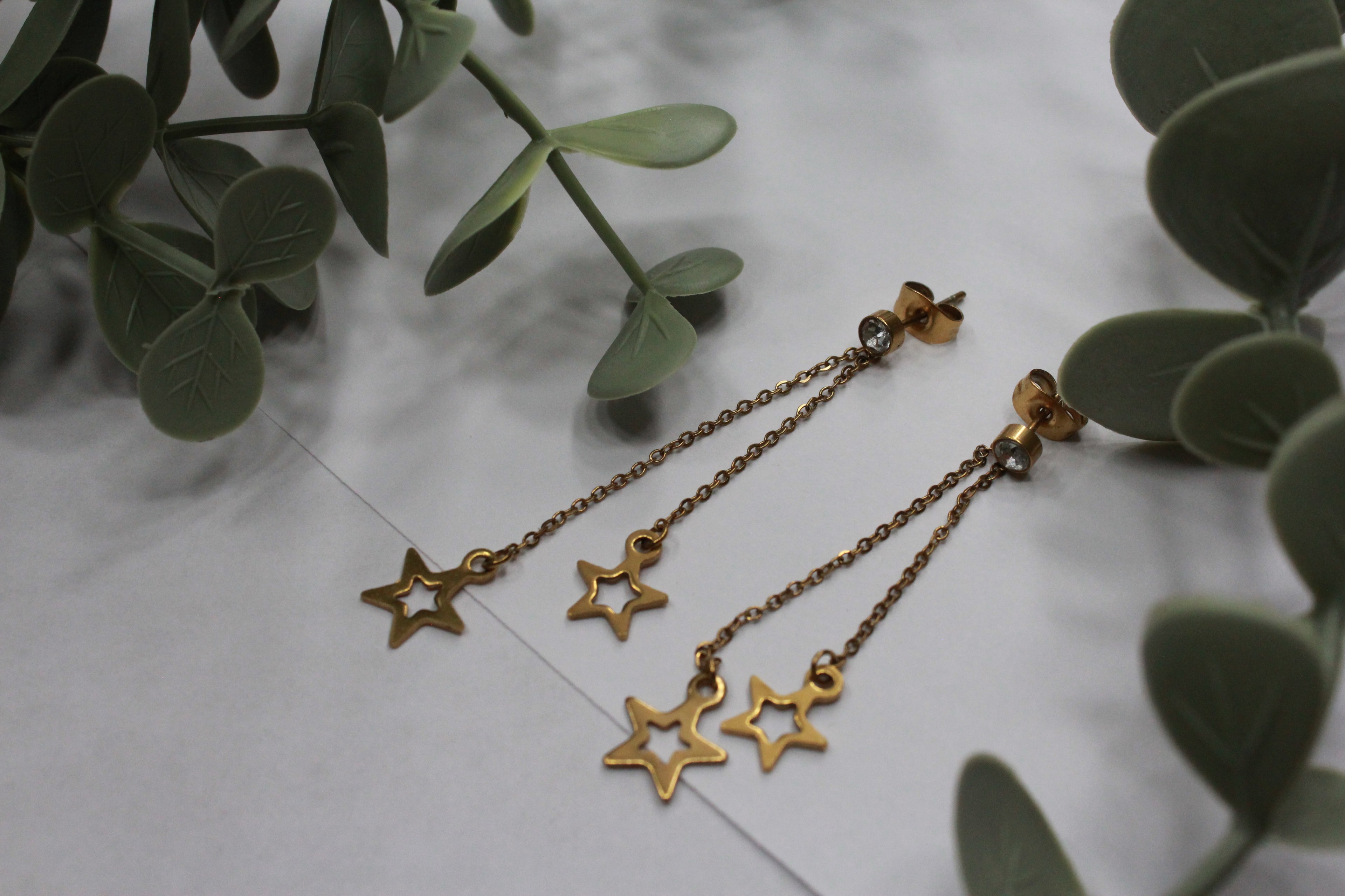 Aretes Star Chain | Elegancia Celestial – Golden Lily