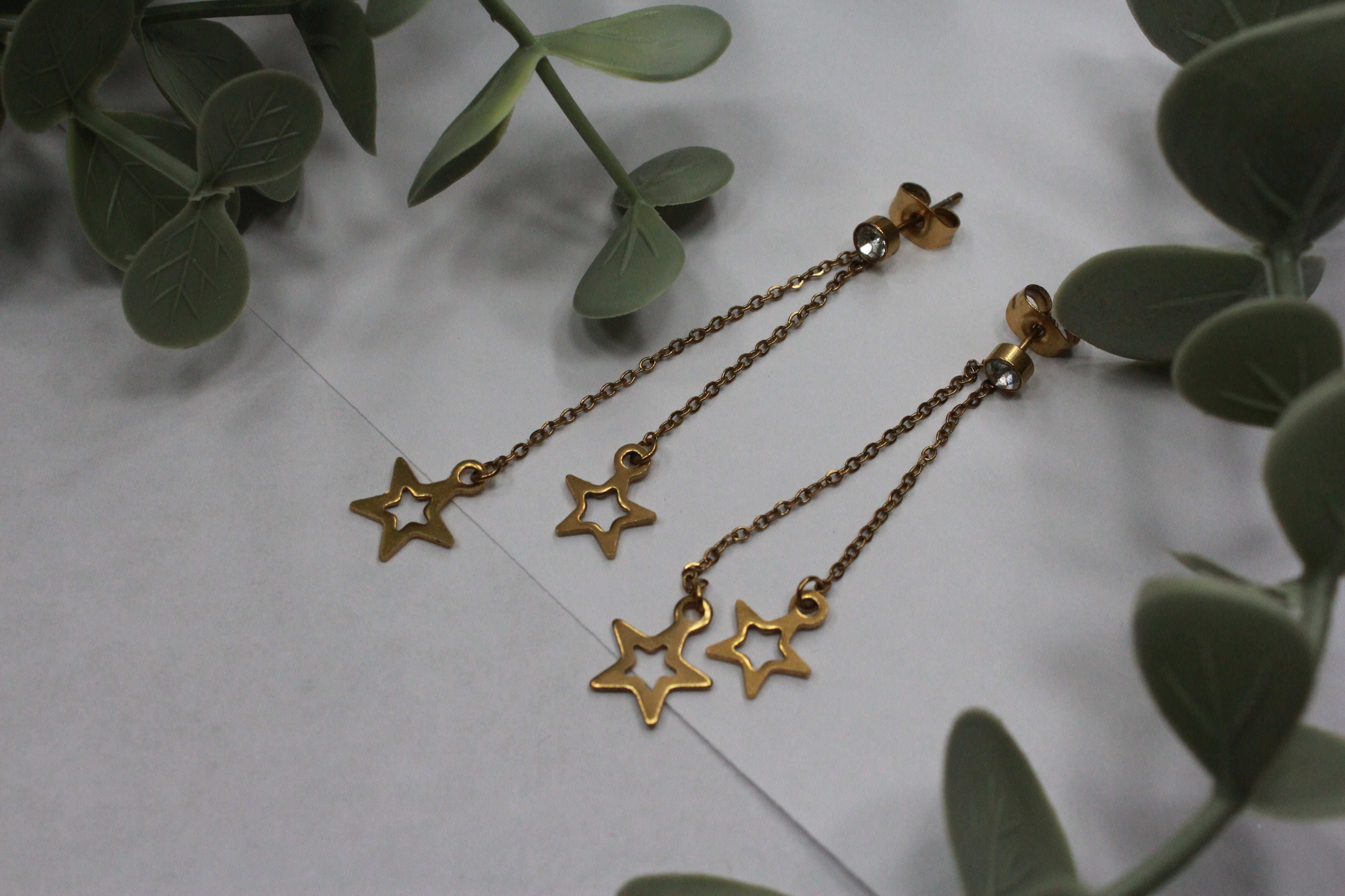 Aretes Star Chain | Elegancia Celestial – Golden Lily