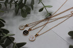 Collar Initial Grace | Elegancia Personalizada – Golden Lily
