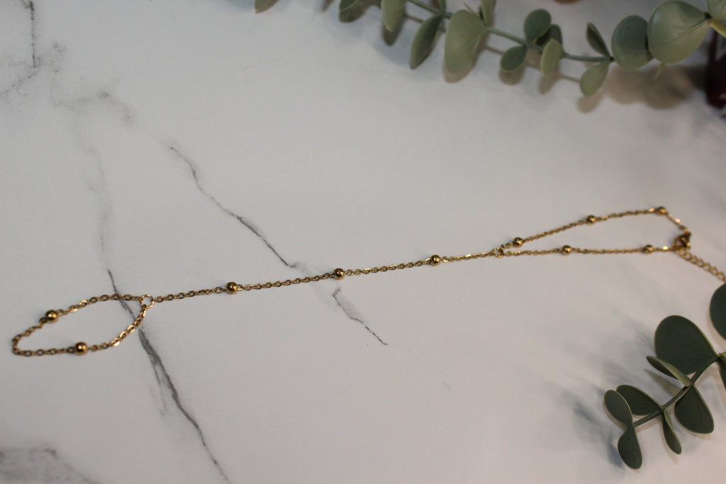 Pearl Grace Hand Chain | Timeless Soft Elegance – Golden Lily