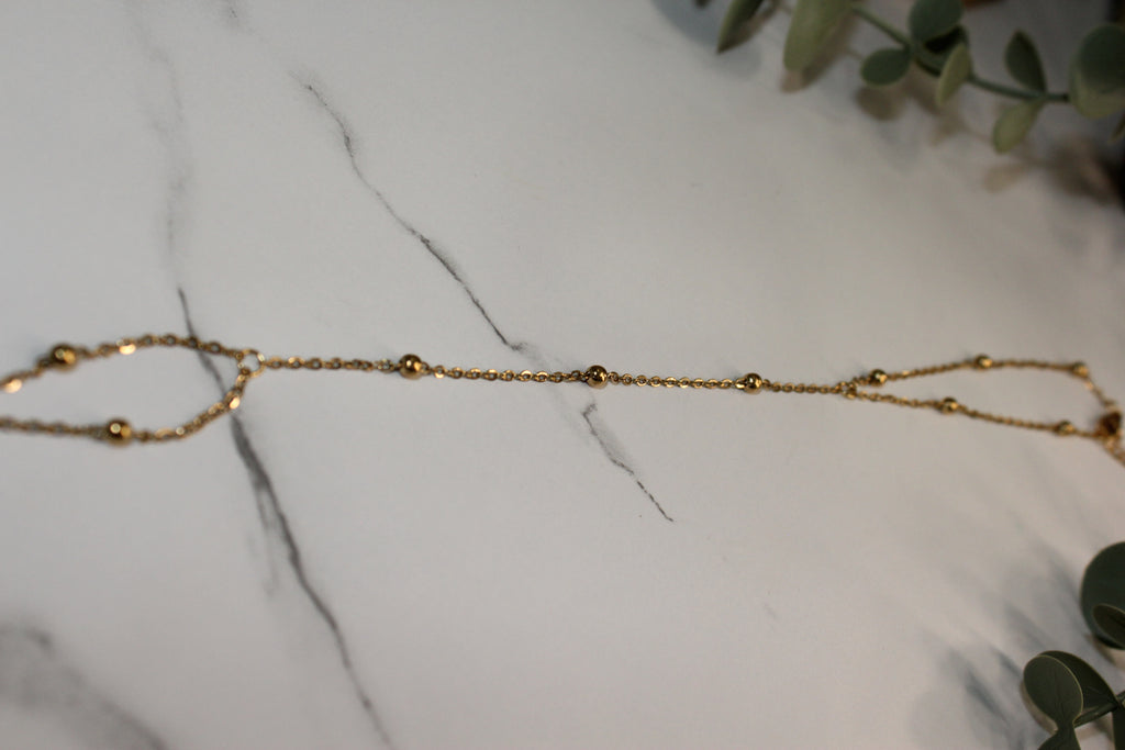 Pearl Grace Hand Chain | Timeless Soft Elegance – Golden Lily