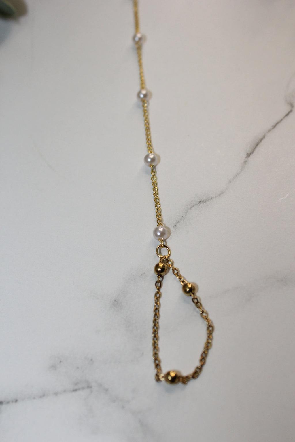 Pearl Grace Hand Chain | Timeless Soft Elegance – Golden Lily