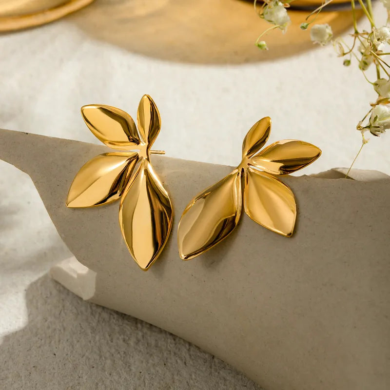 Golden Lily – Aretes Golden Leaves