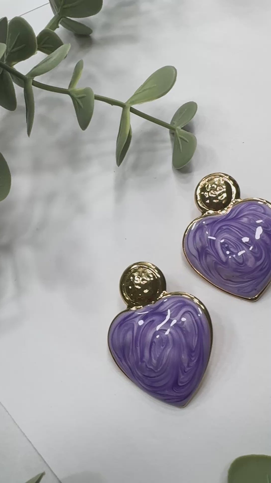 Aretes Lilac Heart | Elegancia Romántica – Golden Lily